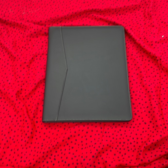 STYLIO Padfolio Portfolio Organizer Binder | Interview Resume Folder - Picture 1 of 4